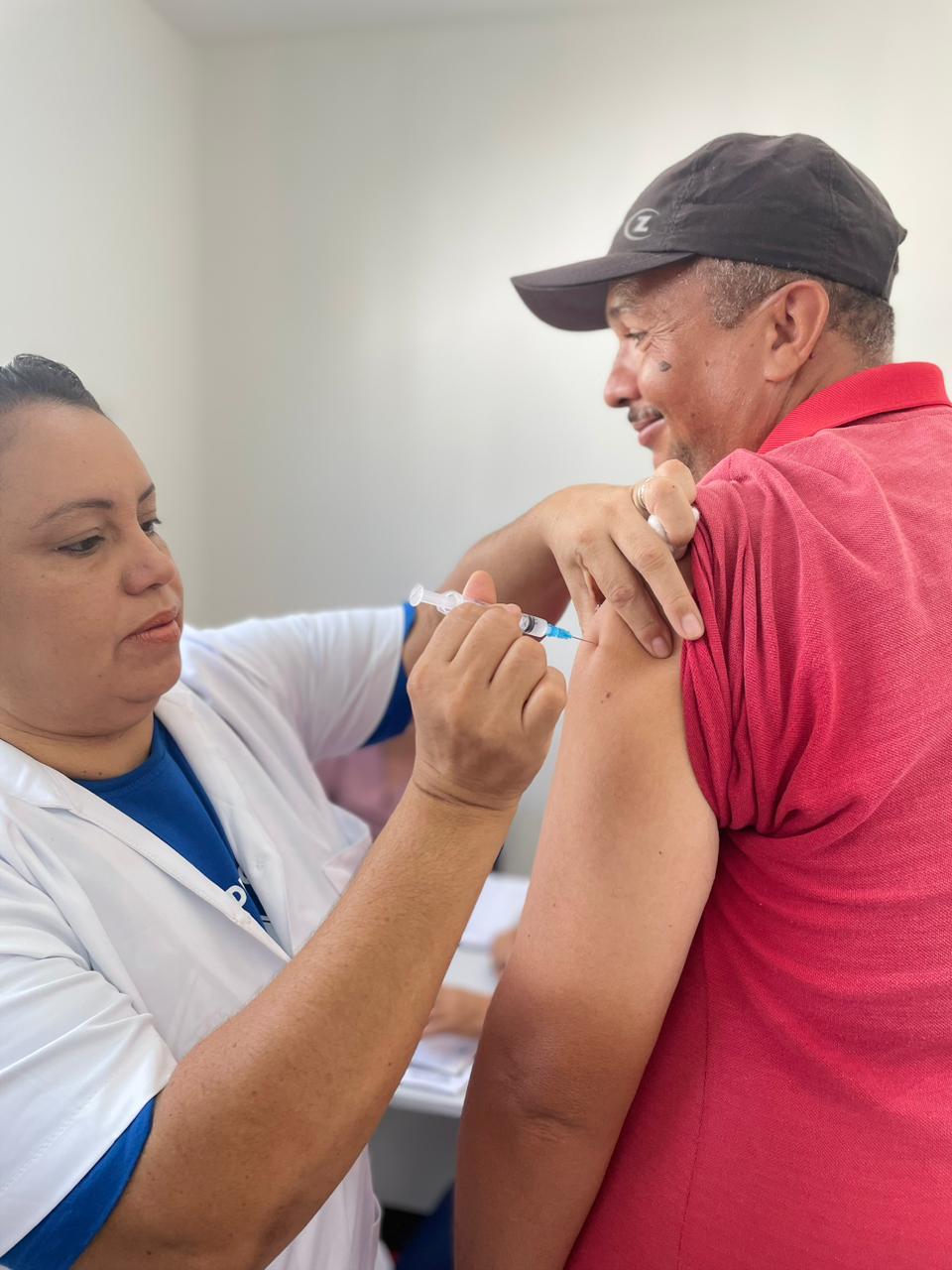 Dia D de vacinação aplica mais de 69 mil doses